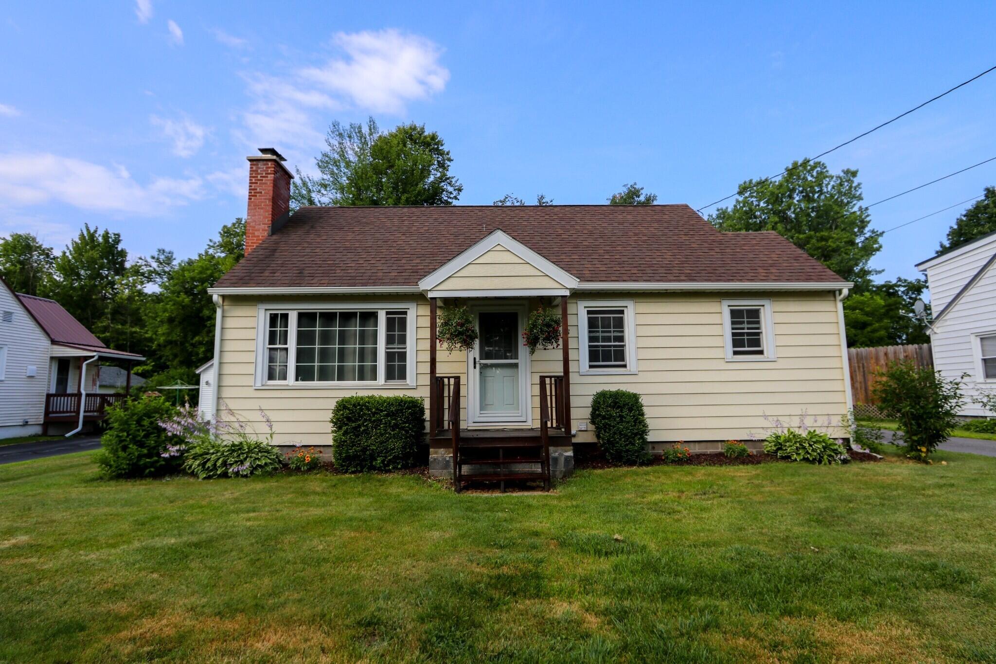 33 Maple Street — photo