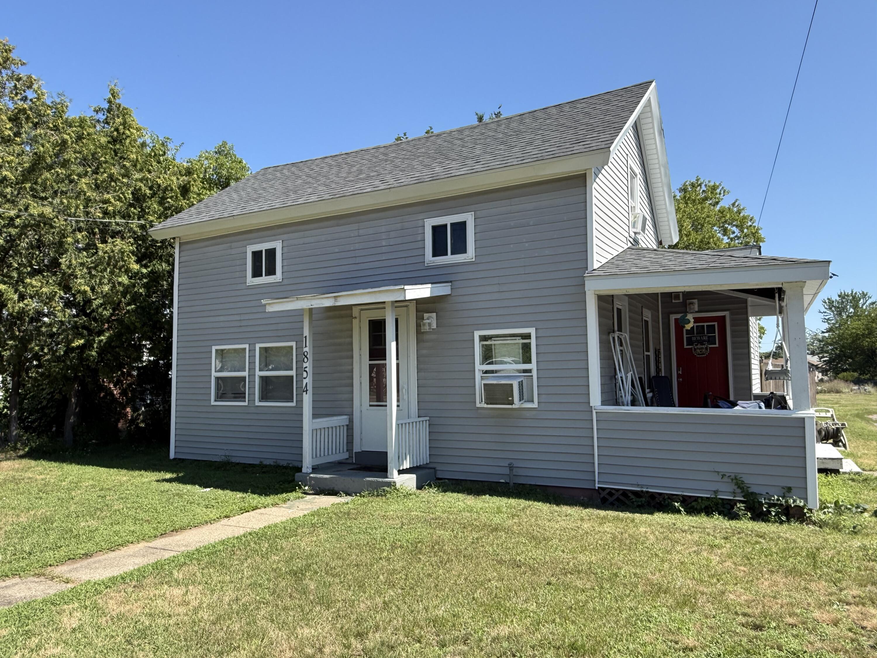 1854 Main Street — photo