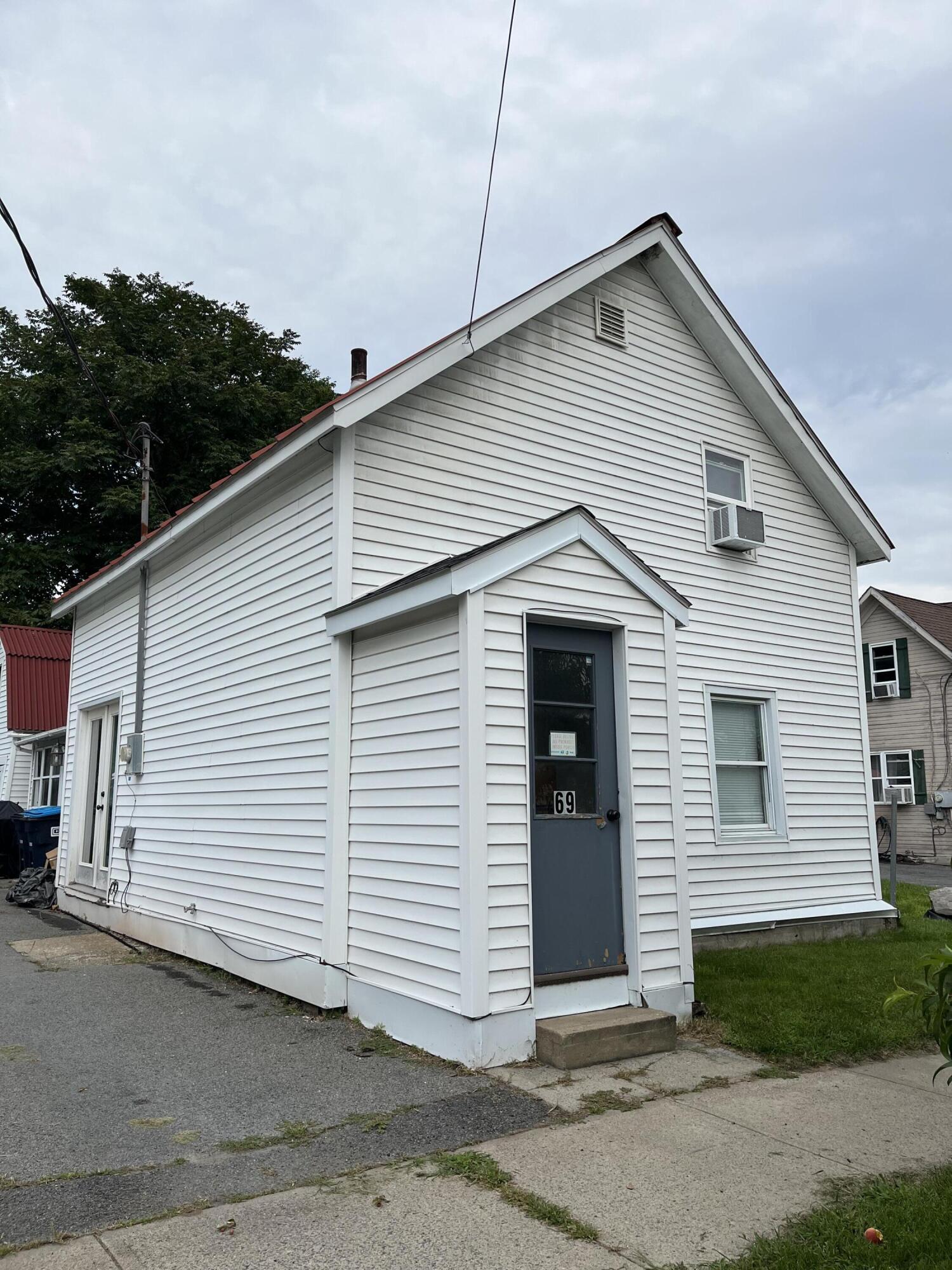 69 Champlain Street — photo
