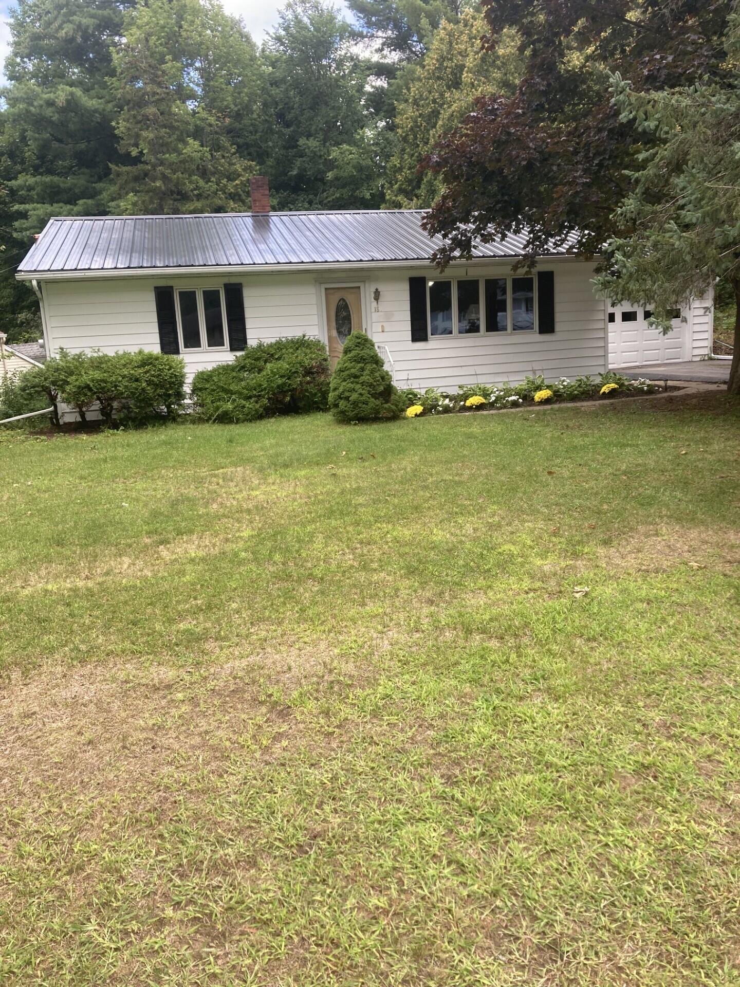 18 Scott Drive — photo