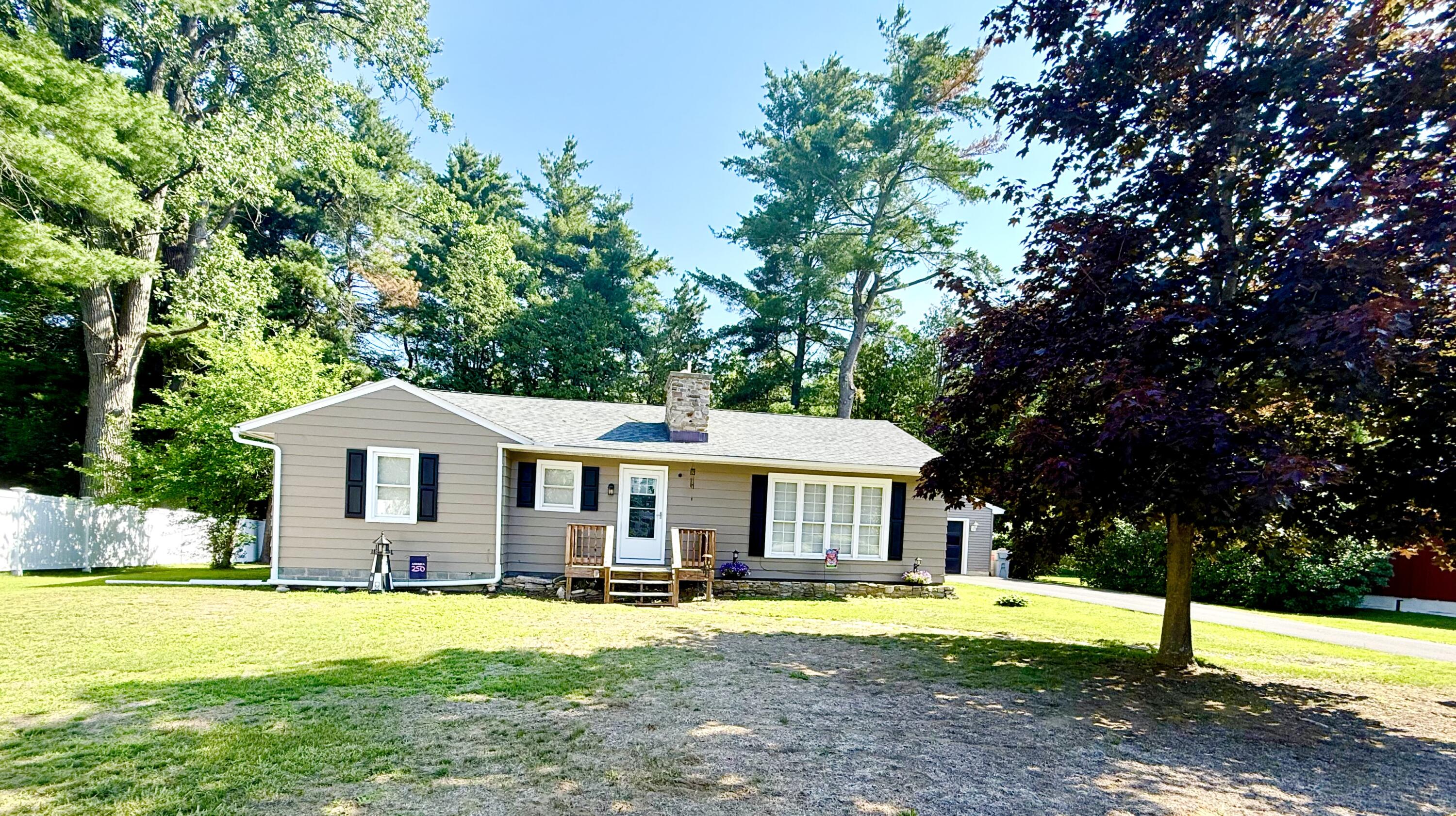 2115 Route 22B — photo