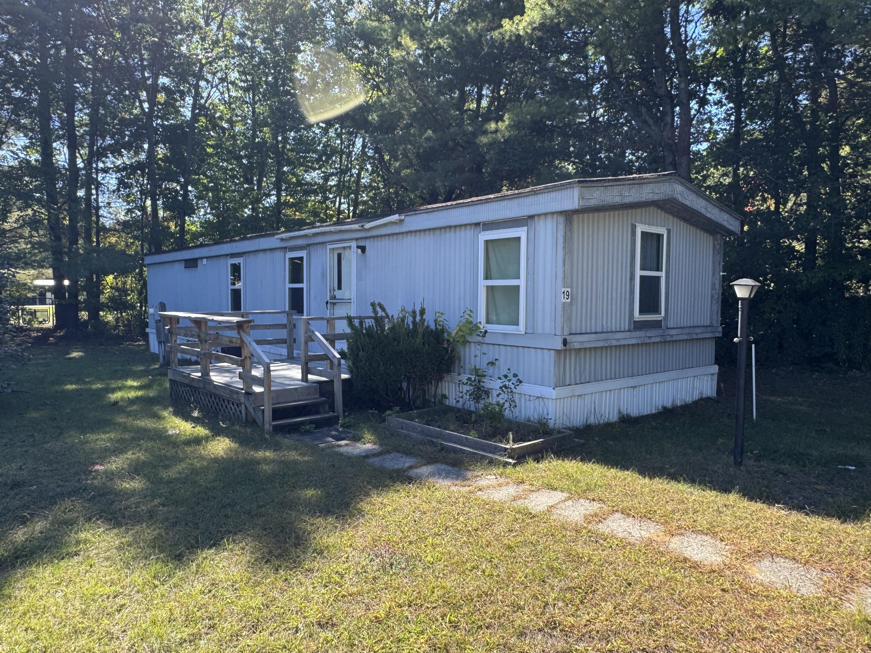 19 Gleneagle Drive — photo