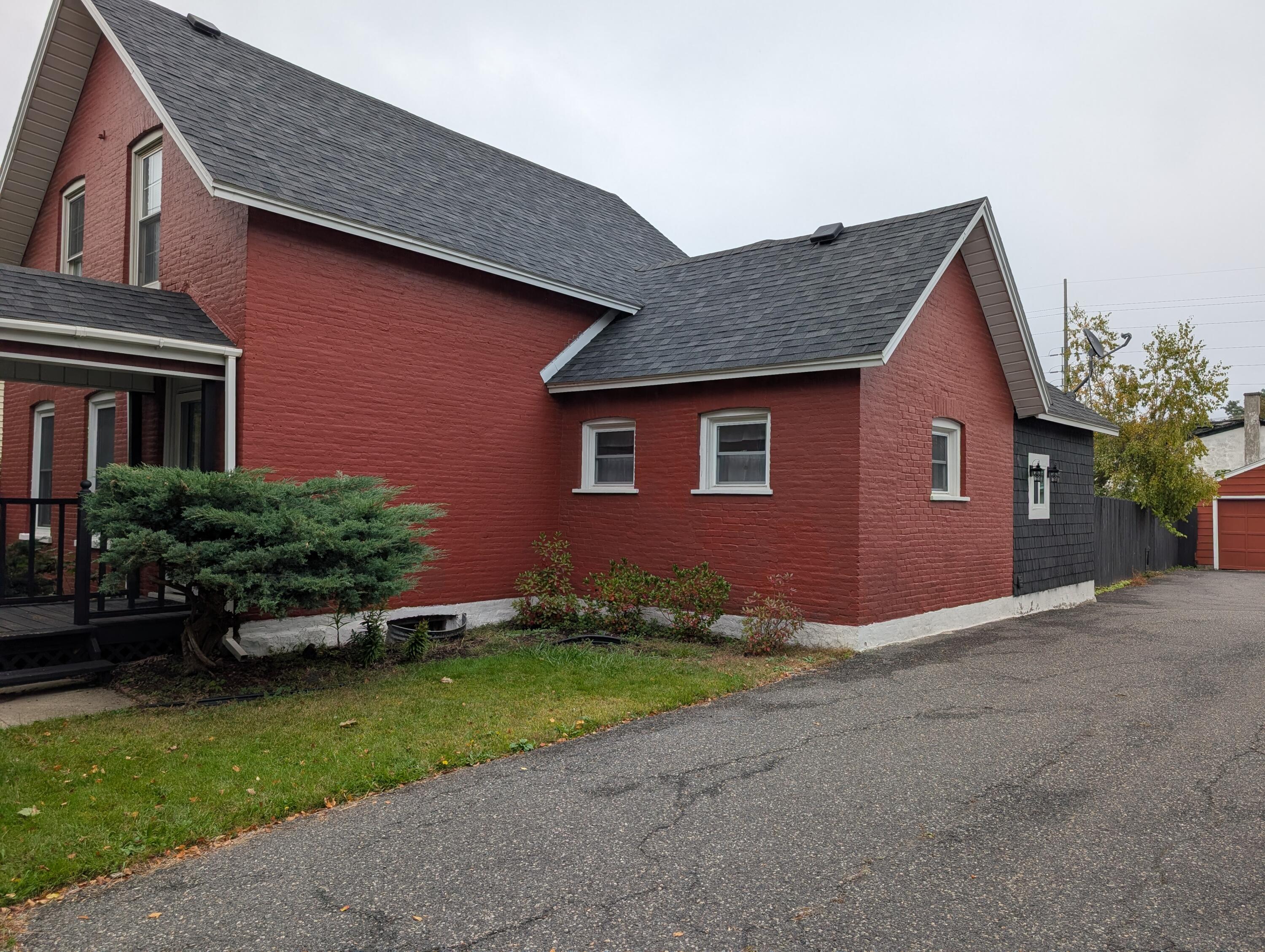 212 Margaret Street — photo