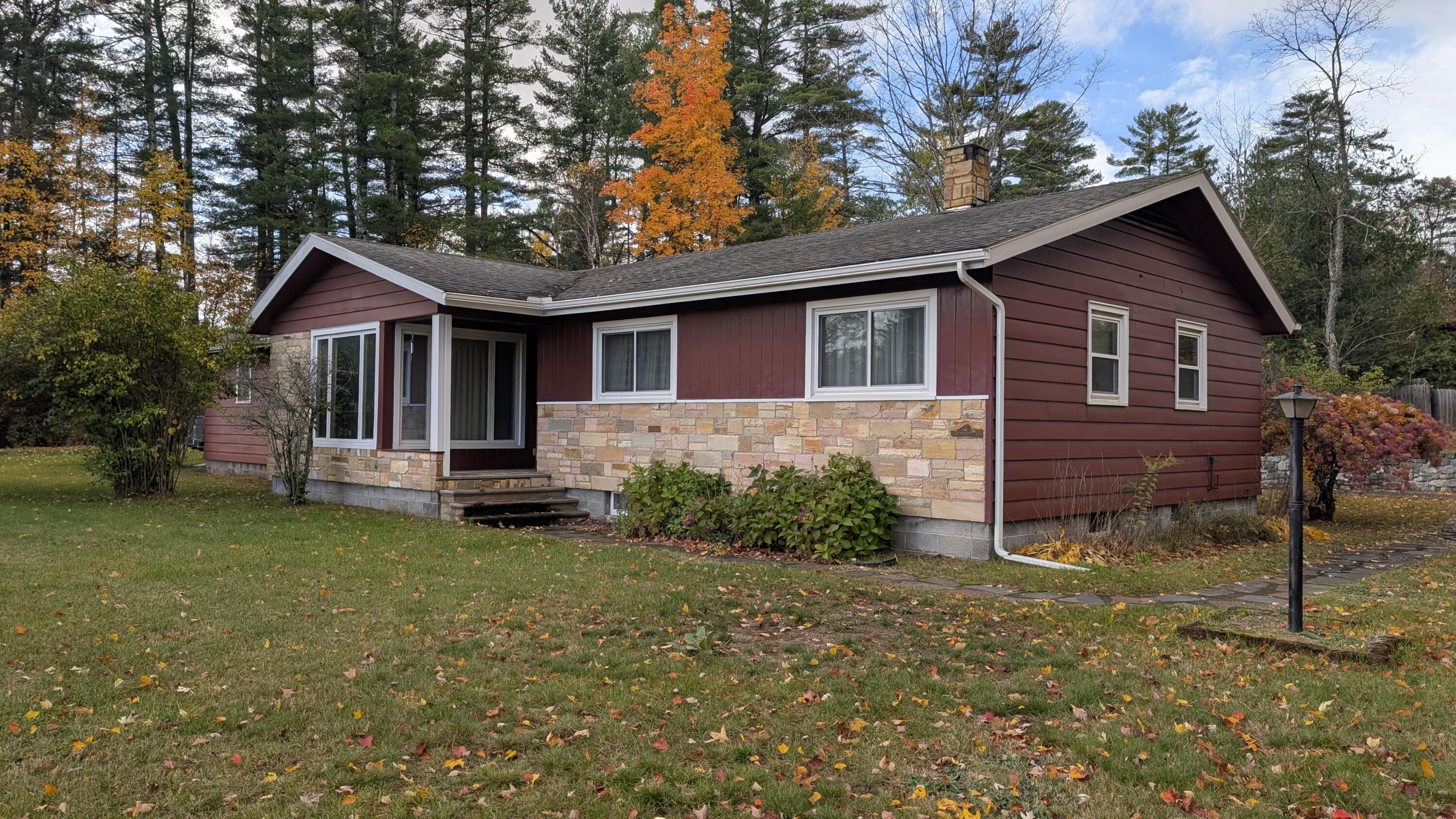 396 Wells Hill Road — photo
