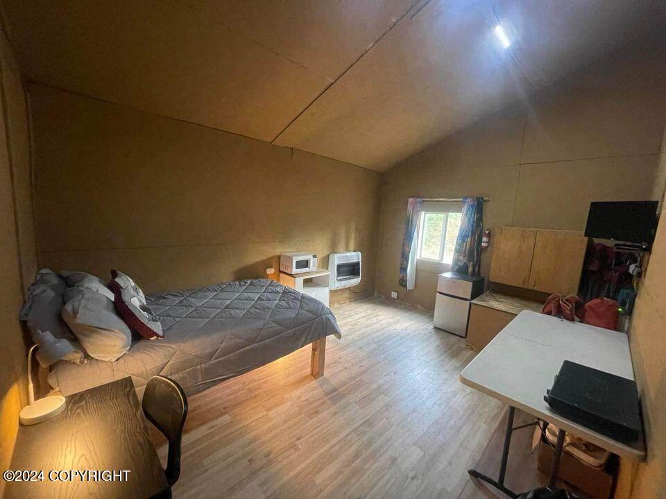 L3B9 Hanus Road — photo