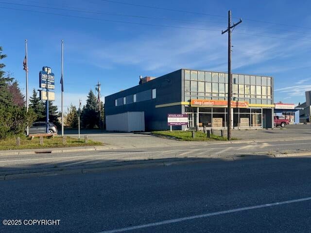 123 E Fireweed Lane #a — photo