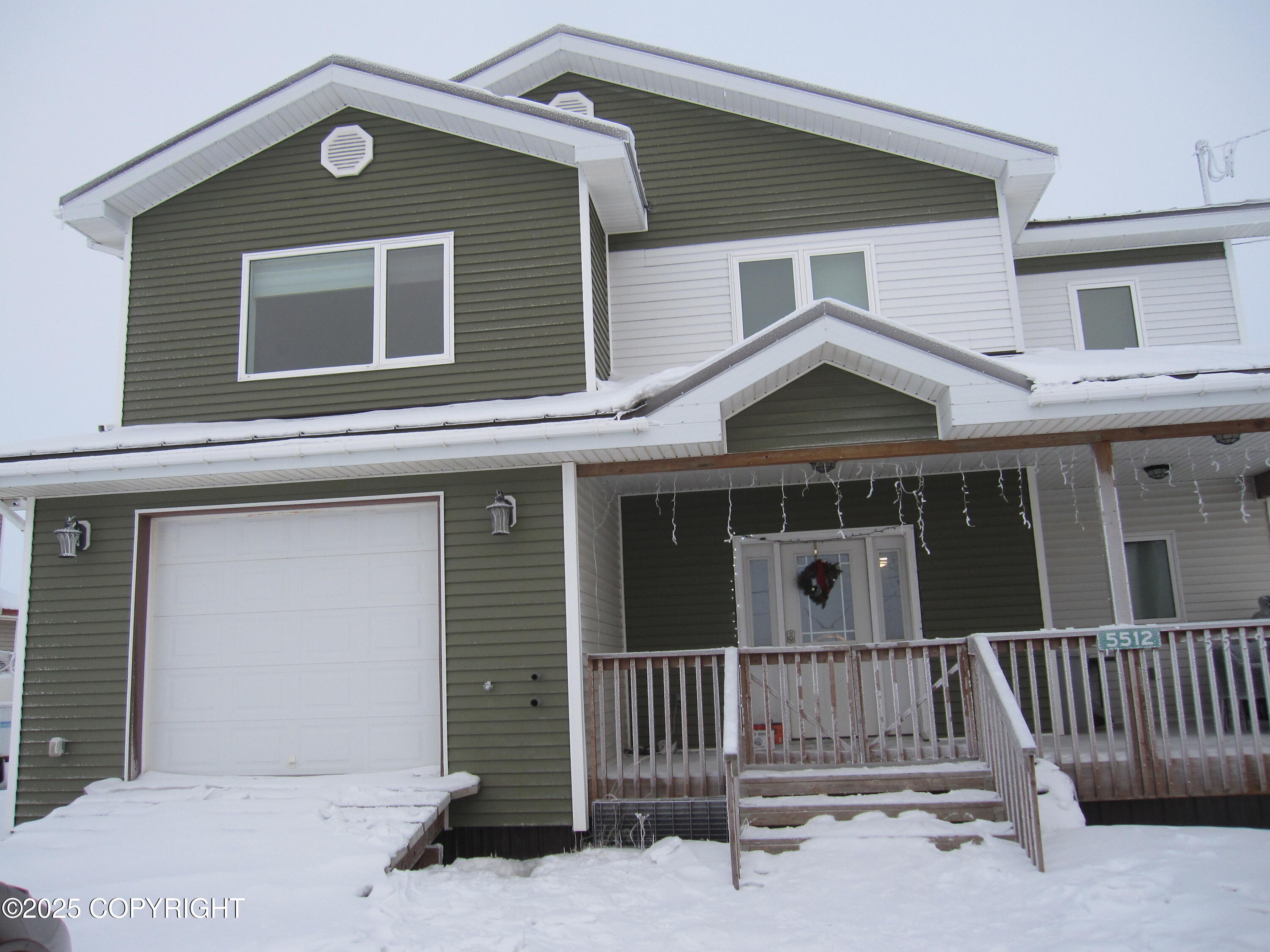 5512 Isaac Hawk — photo