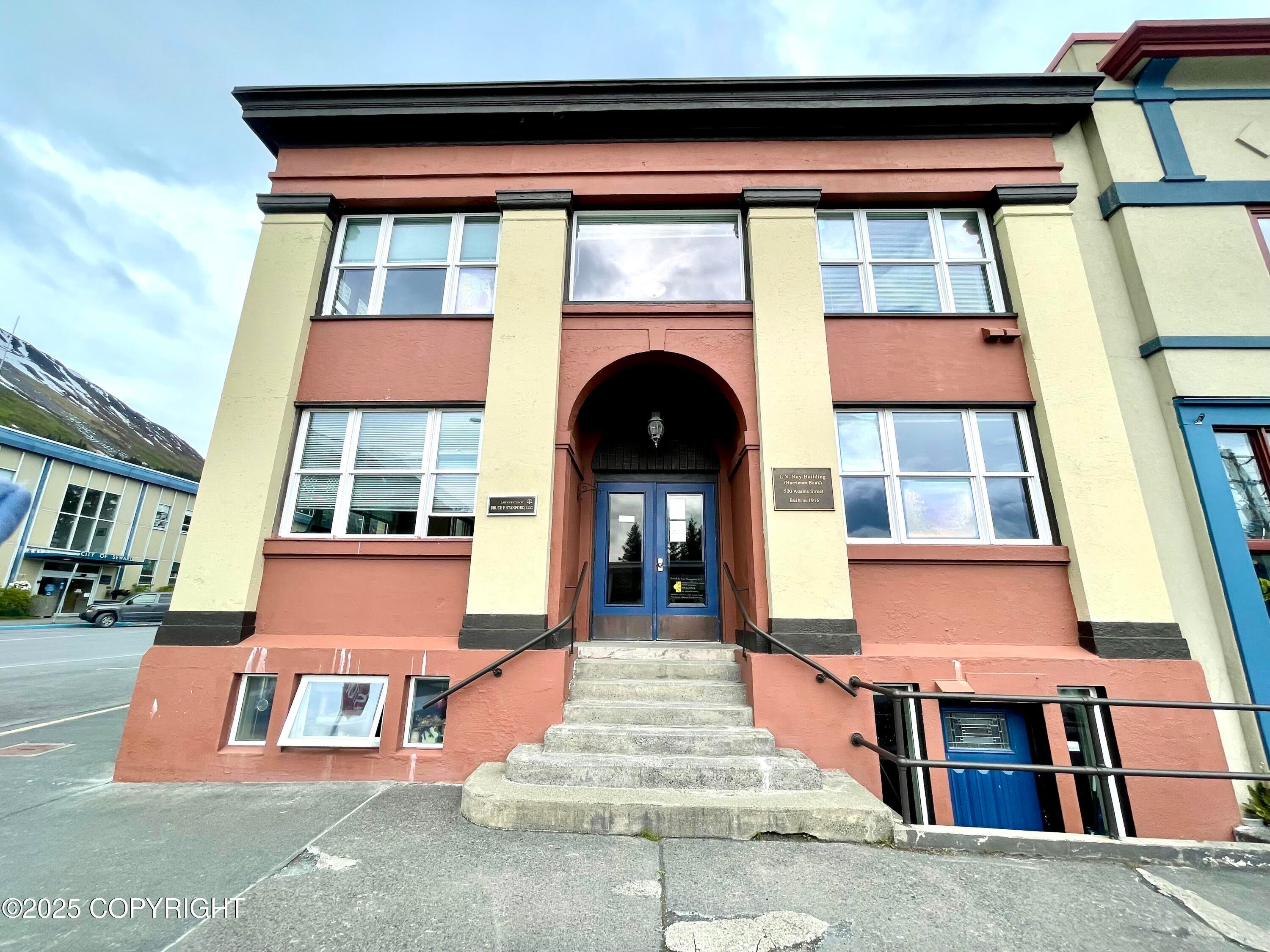 500 Adams Street — photo
