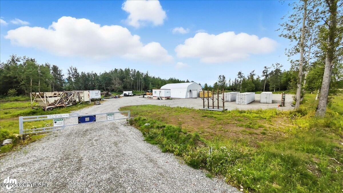 7519 N Glenn Highway — photo