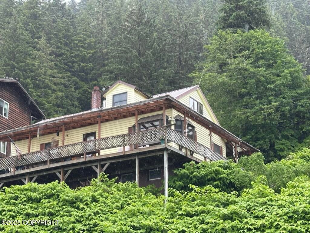 339 Cassiar Street — photo