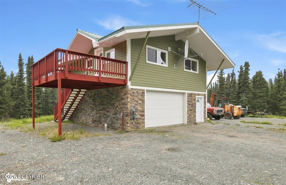35070 Glacier Avenue — photo