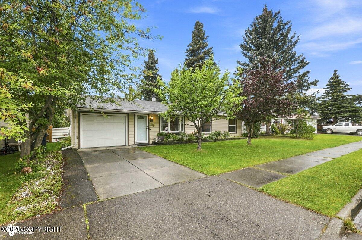 820 Dogwood Street — photo