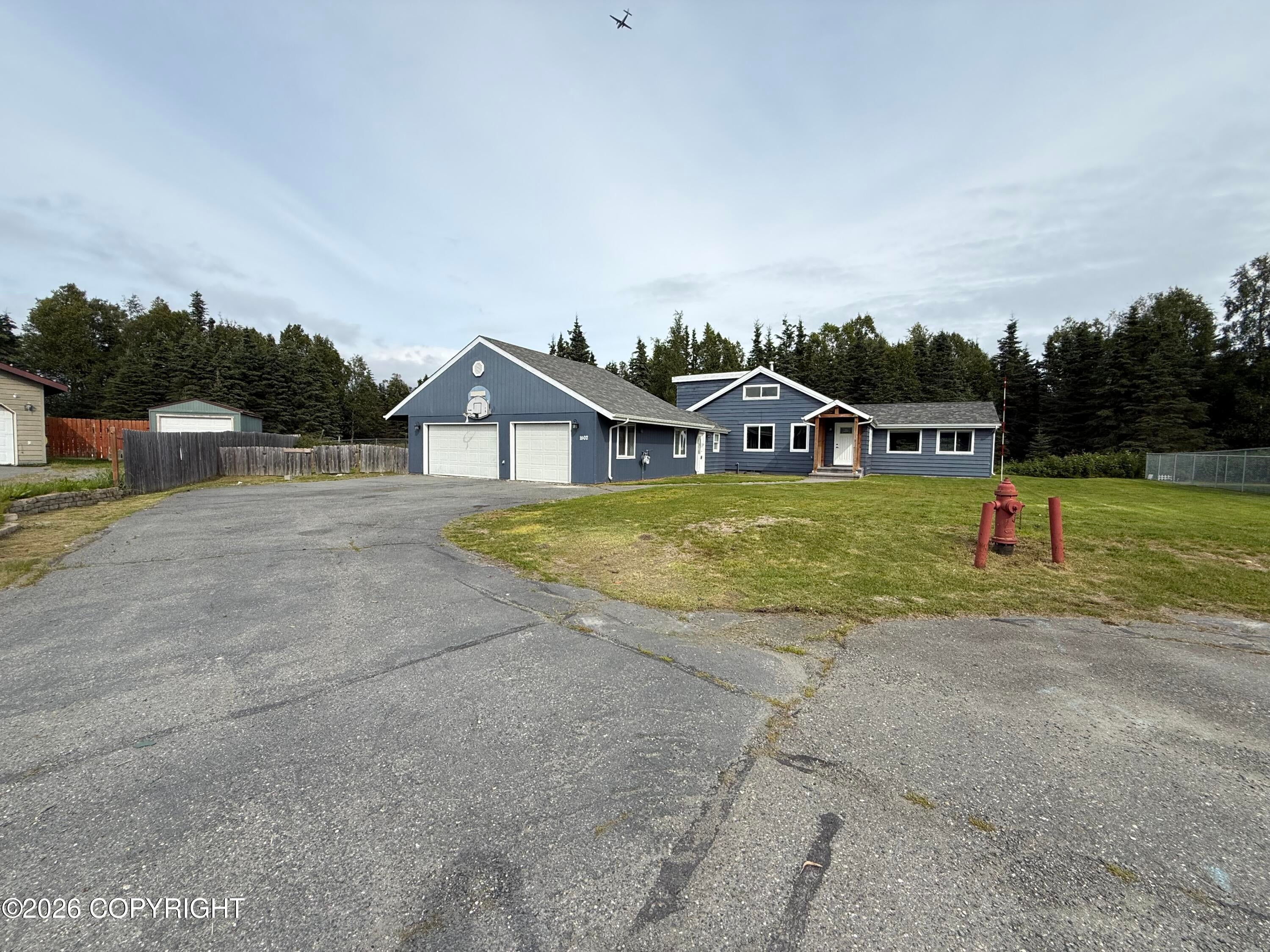 1802 Miranda Court — photo