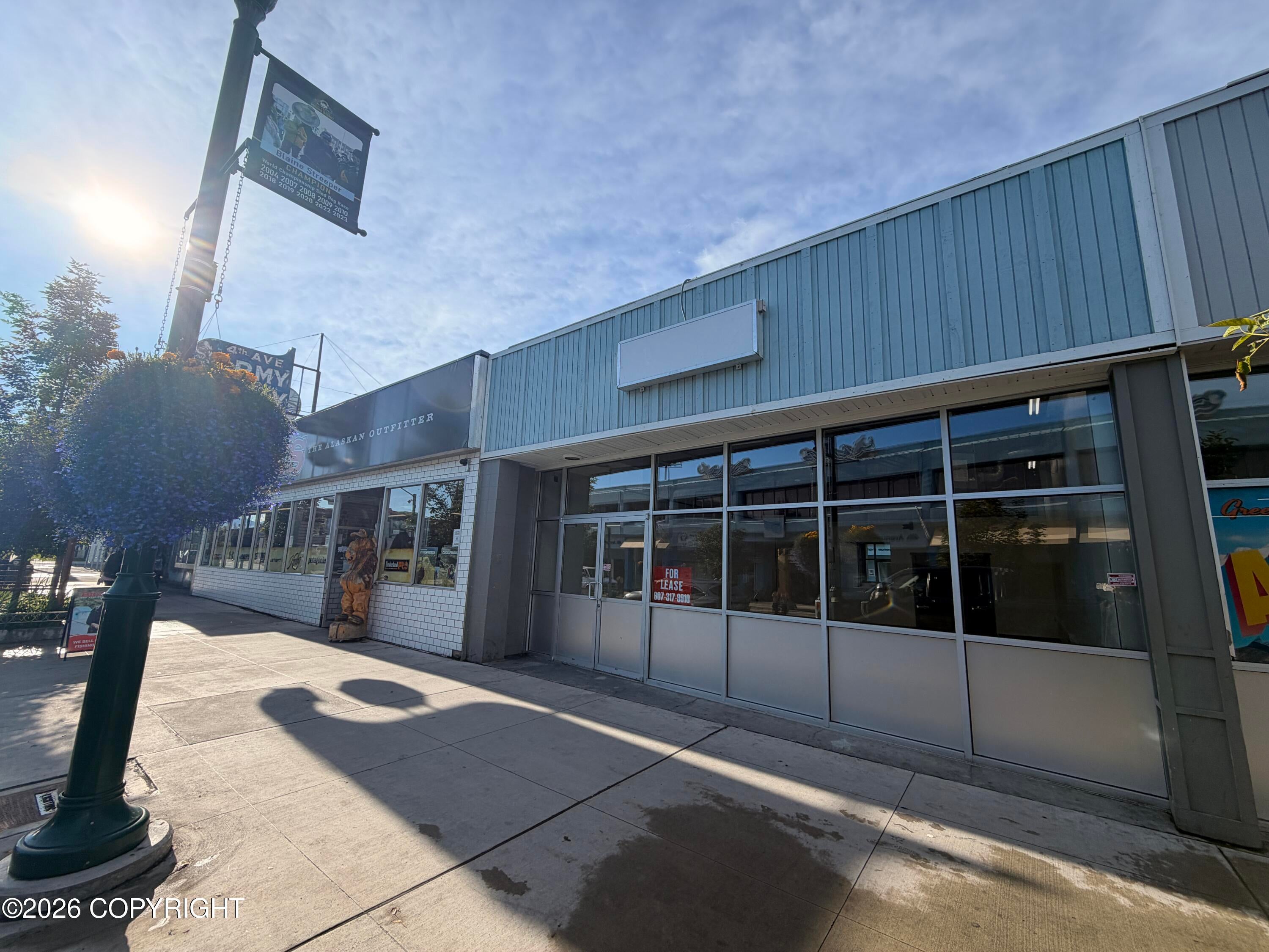 324 W 4th Avenue — photo