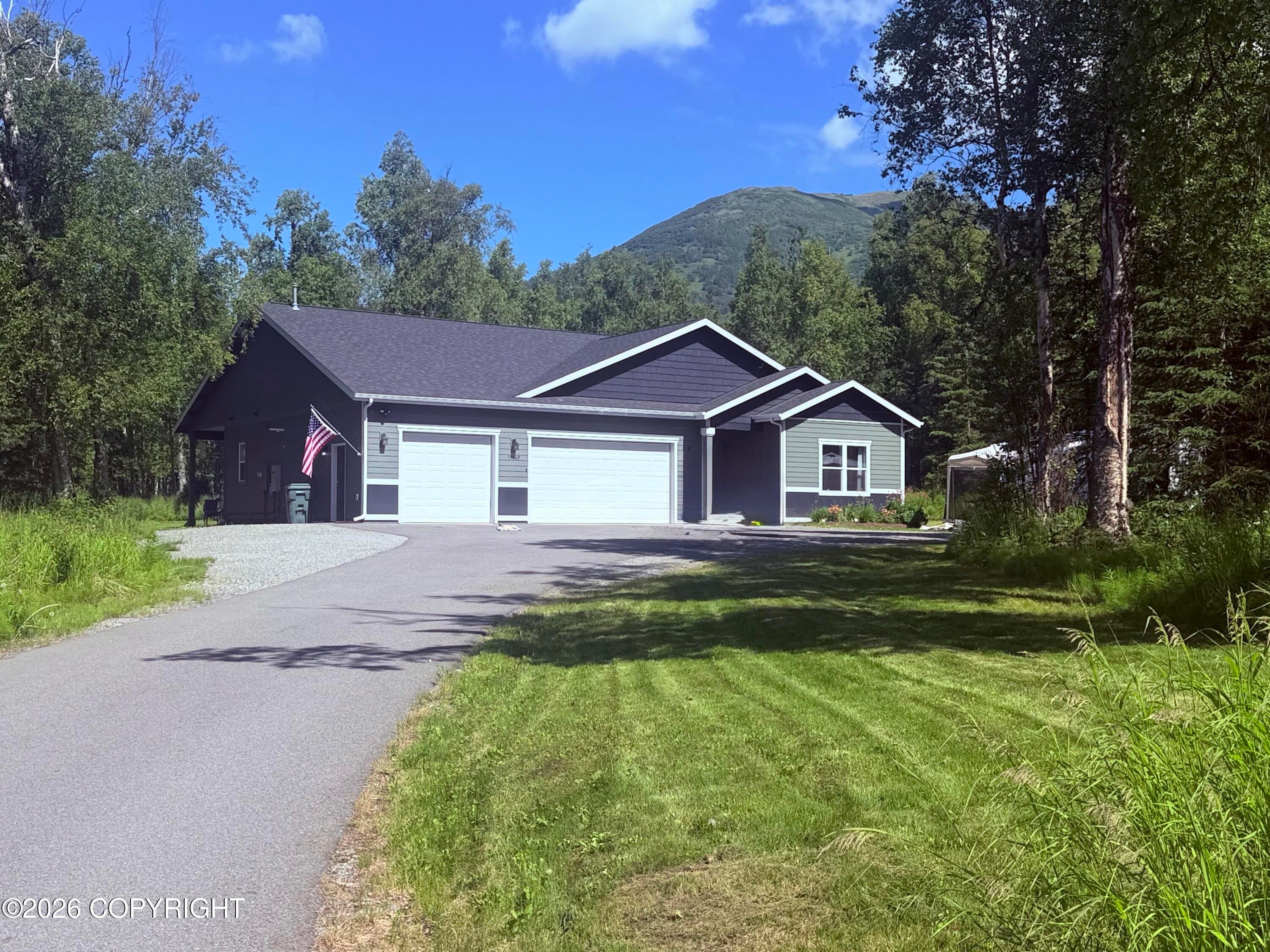 17049 E Lori Ann Circle — photo