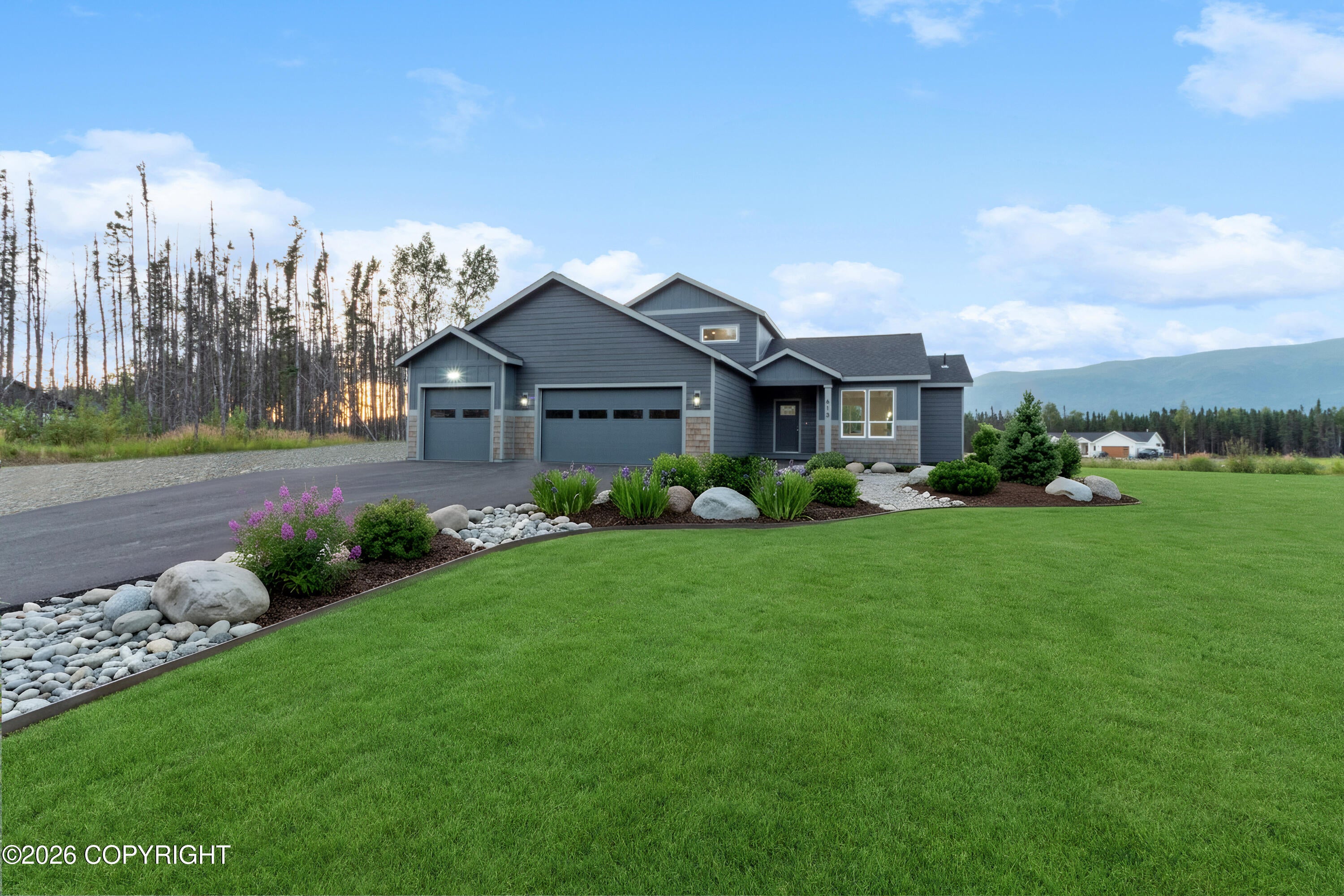 613 W Birdnest Drive — photo