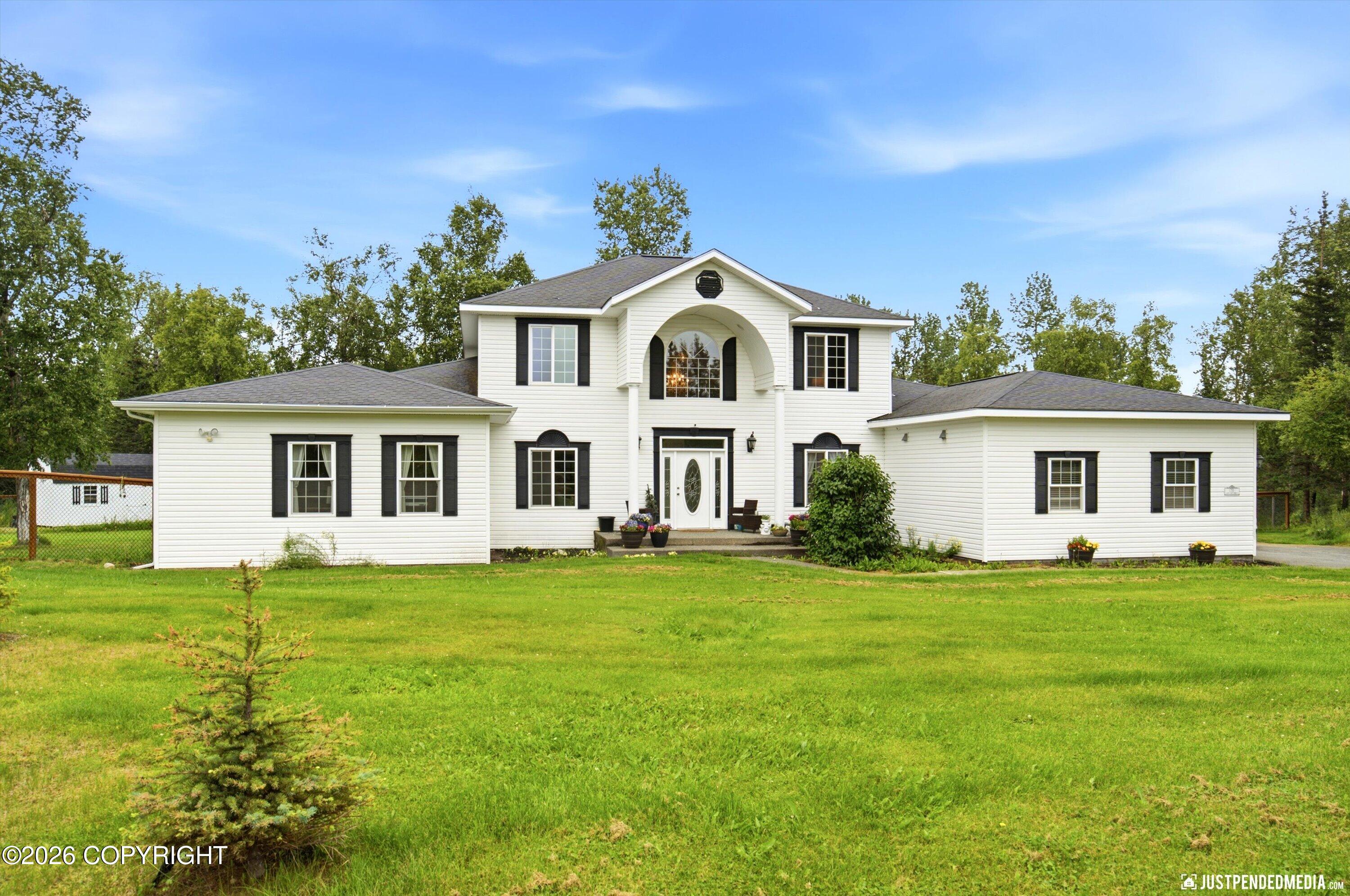 1711 E Colt Circle — photo