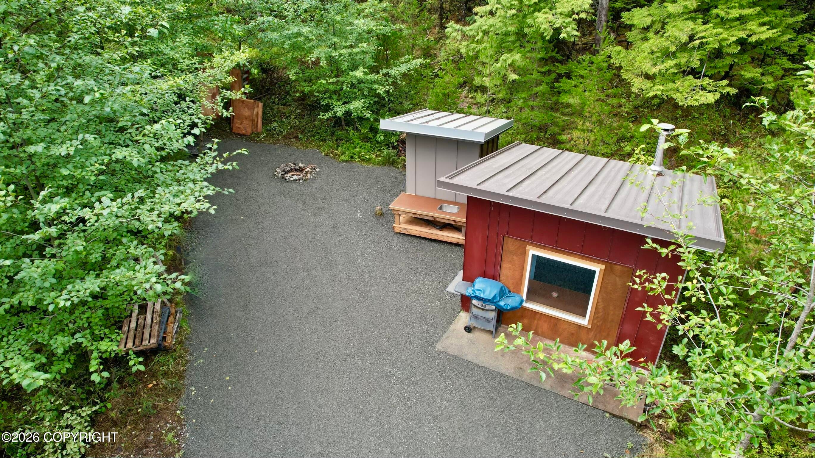 240 SE Logger's Lane — photo