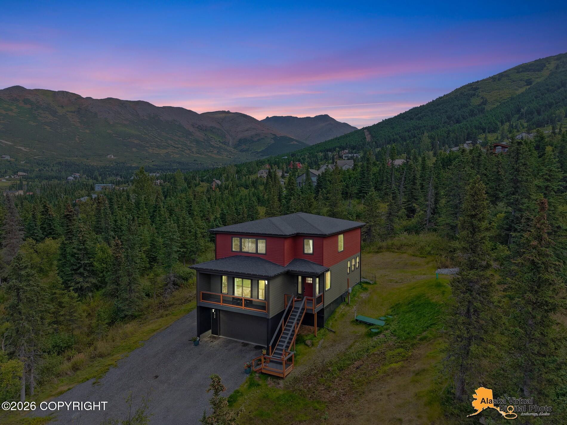 8100 Byron Drive — photo