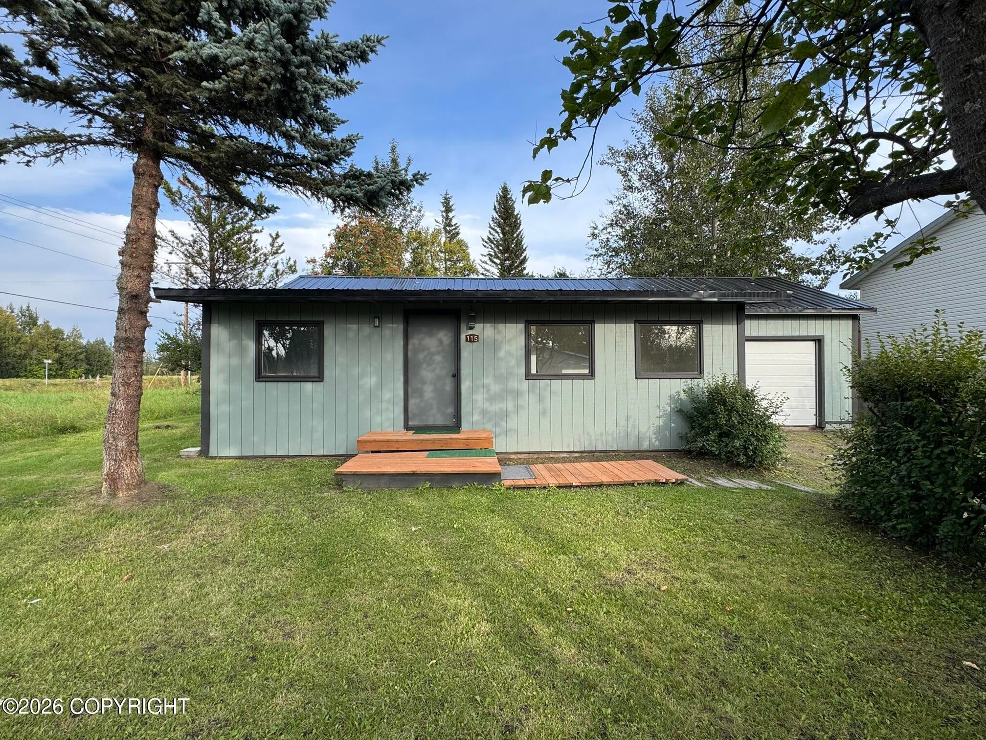115 S Montgomery Way — photo