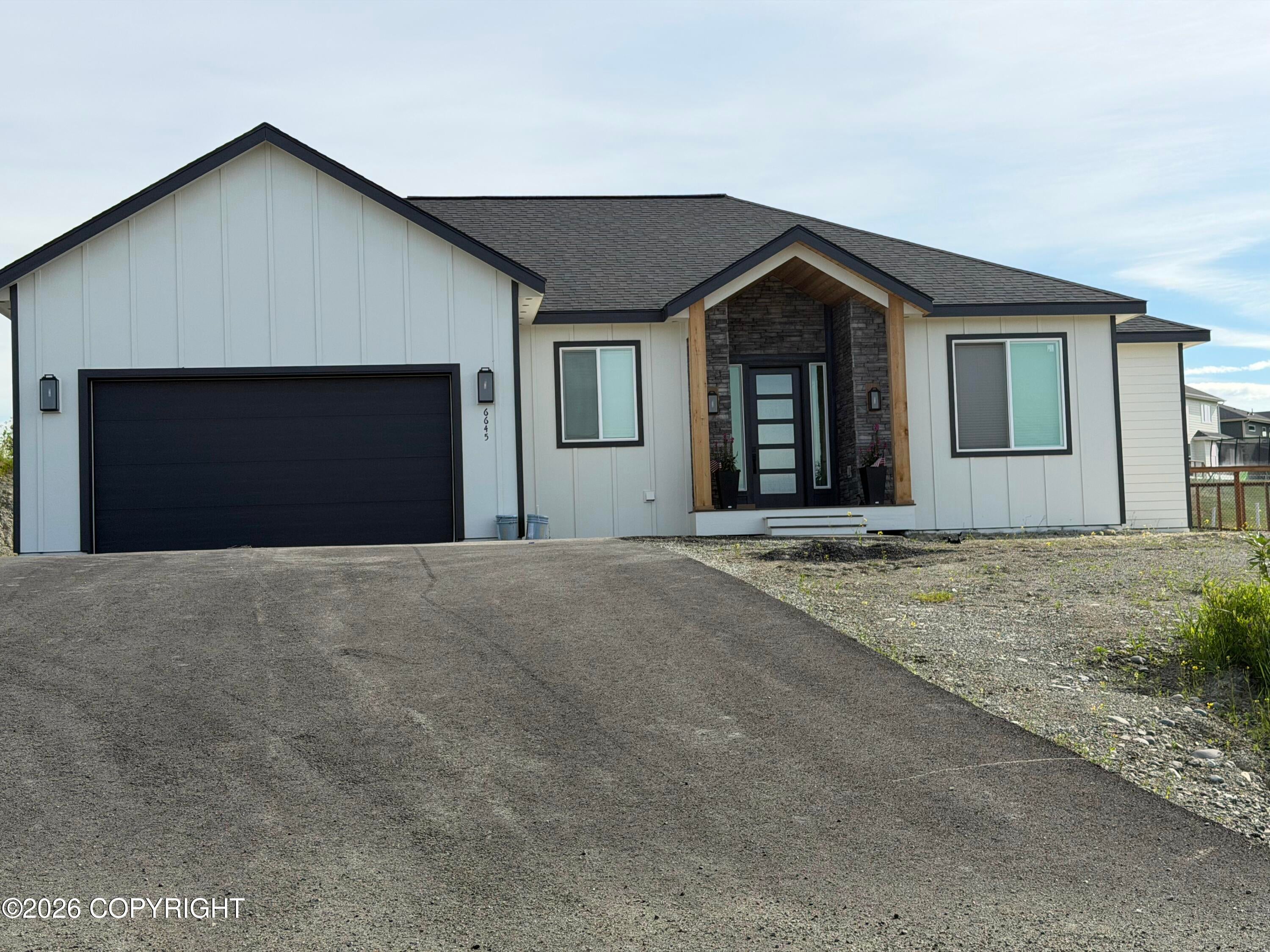 2567 S Rainbow View Circle — photo