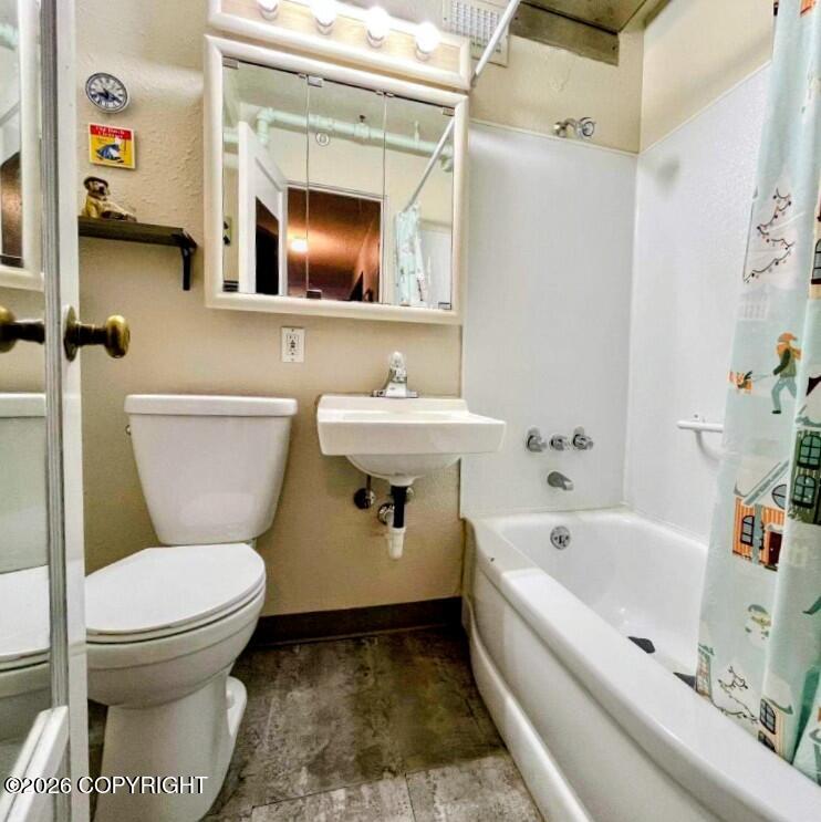 2415 Hemlock Street #911 — photo