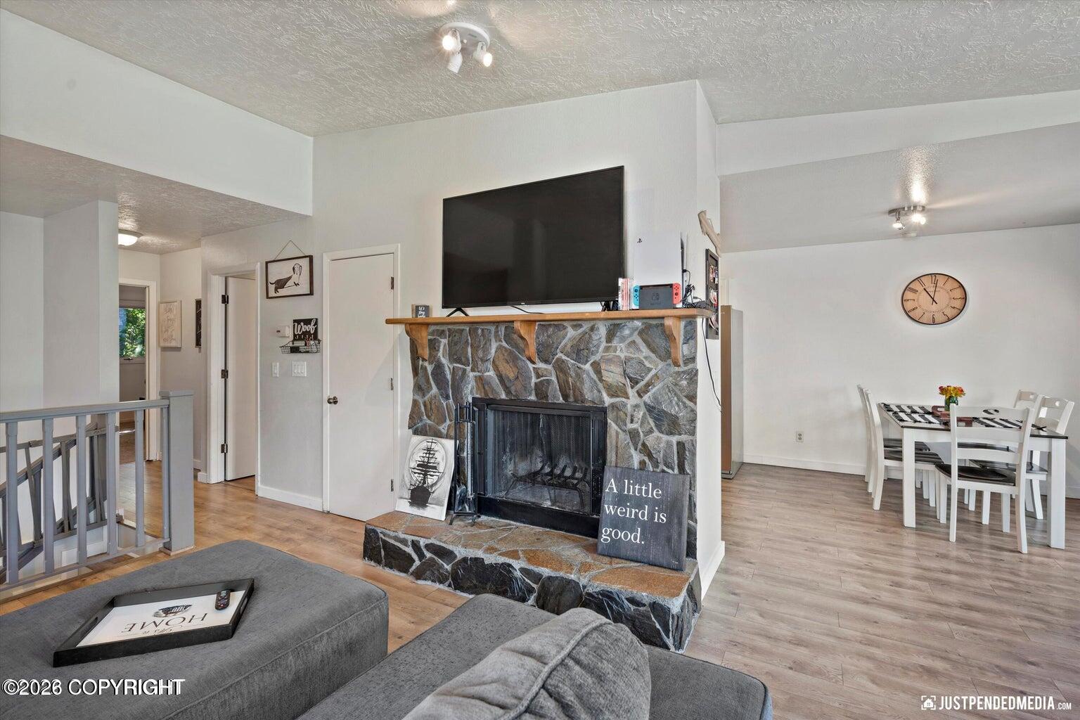 18735 N Lowrie Loop — photo