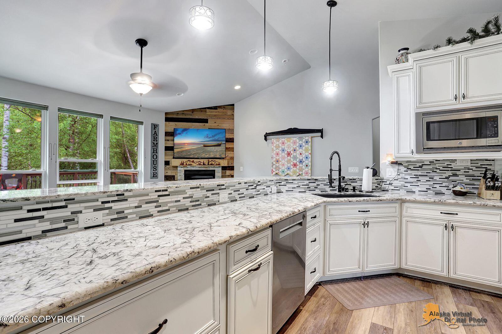 2741 S Duck Circle — photo