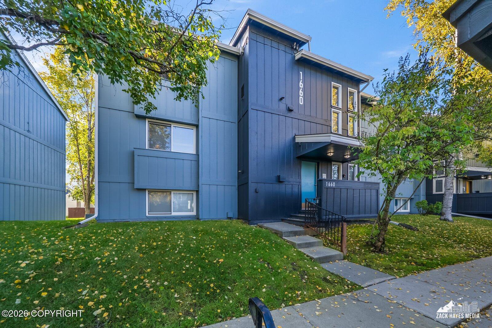 1660 Eastridge #301 4-301 — photo