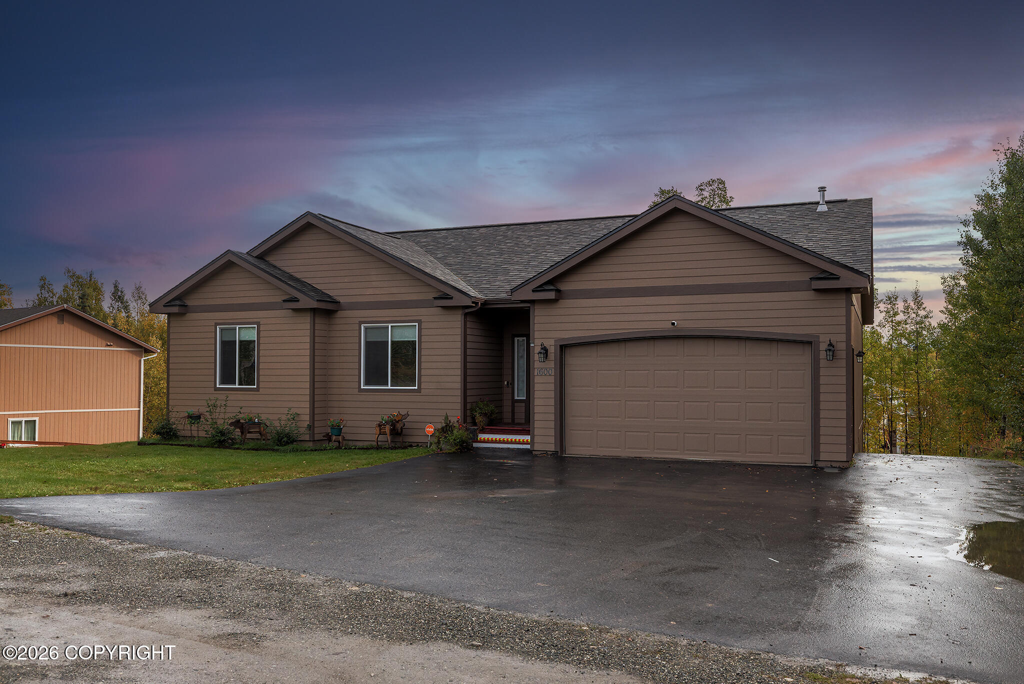 1600 E Gosling Circle — photo