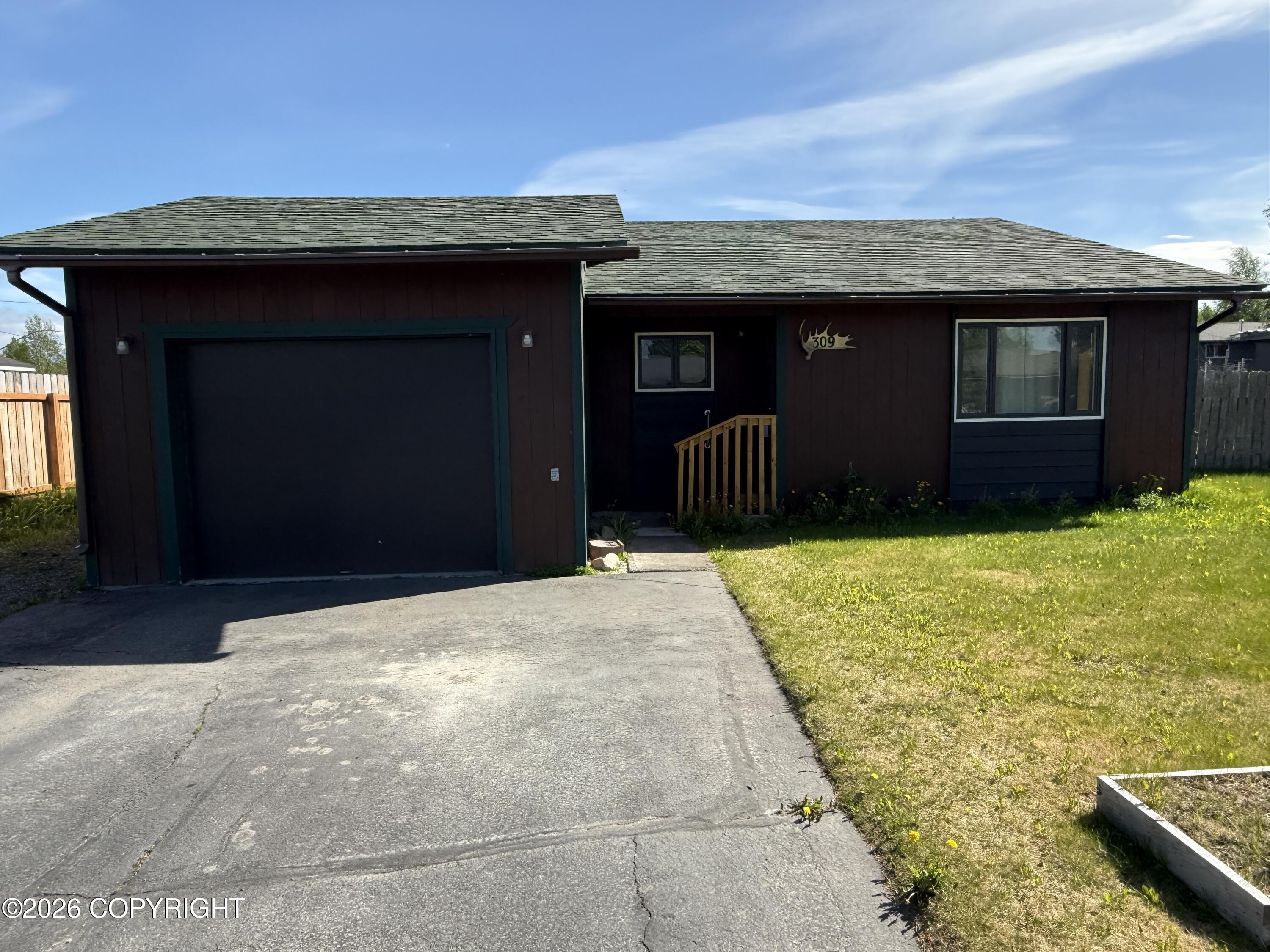 309 W Corral Avenue — photo