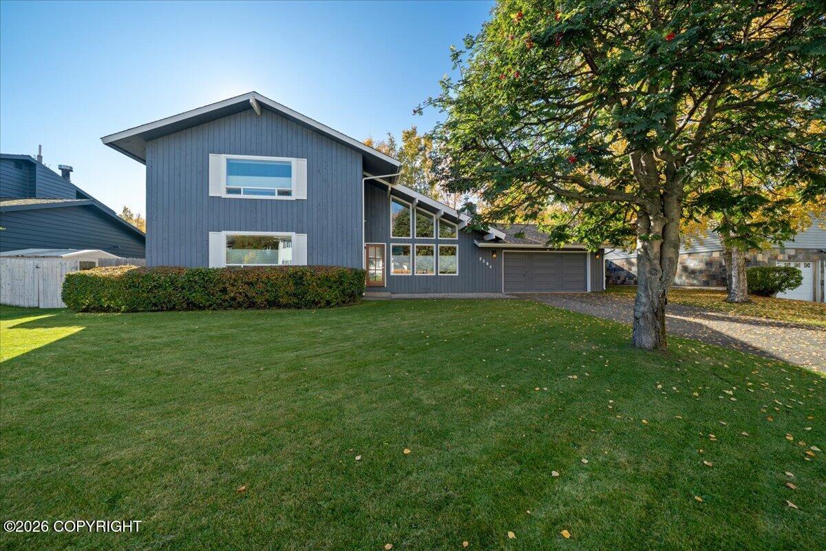 2084 Arlington Drive — photo
