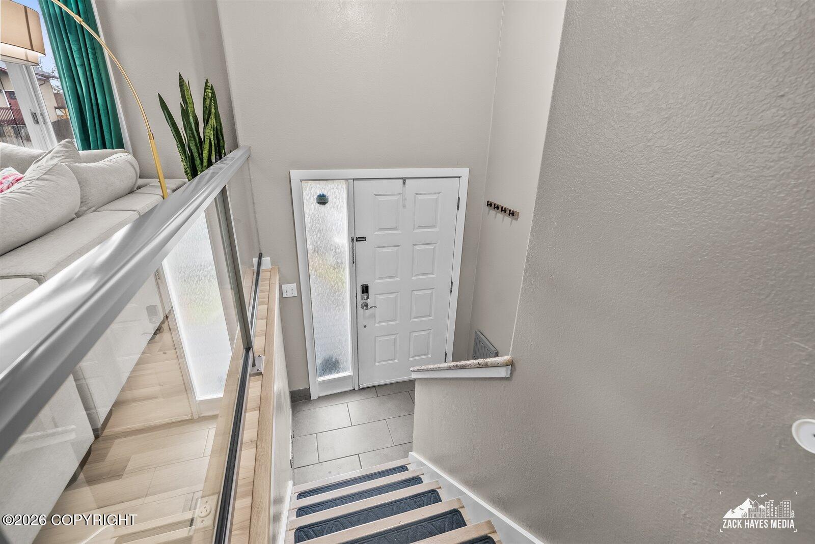 8013 Parkridge Circle — photo