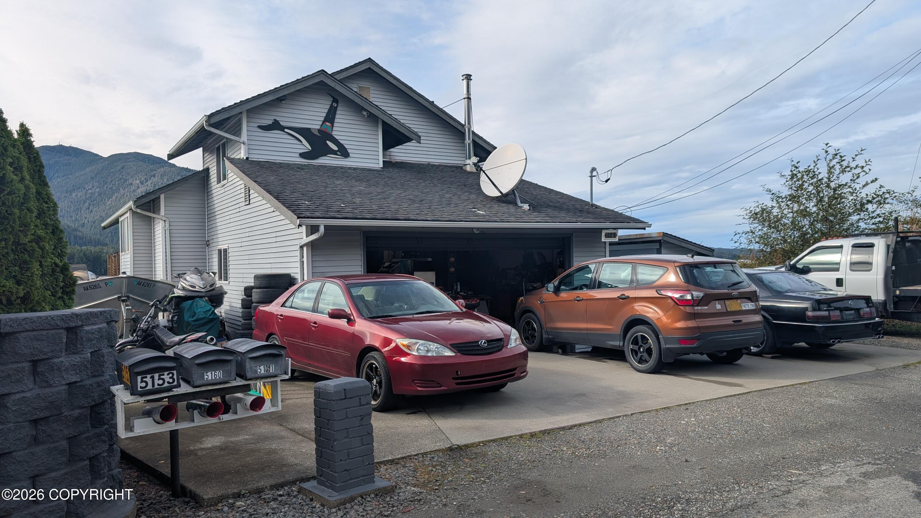 5161 Shoreline Drive — photo