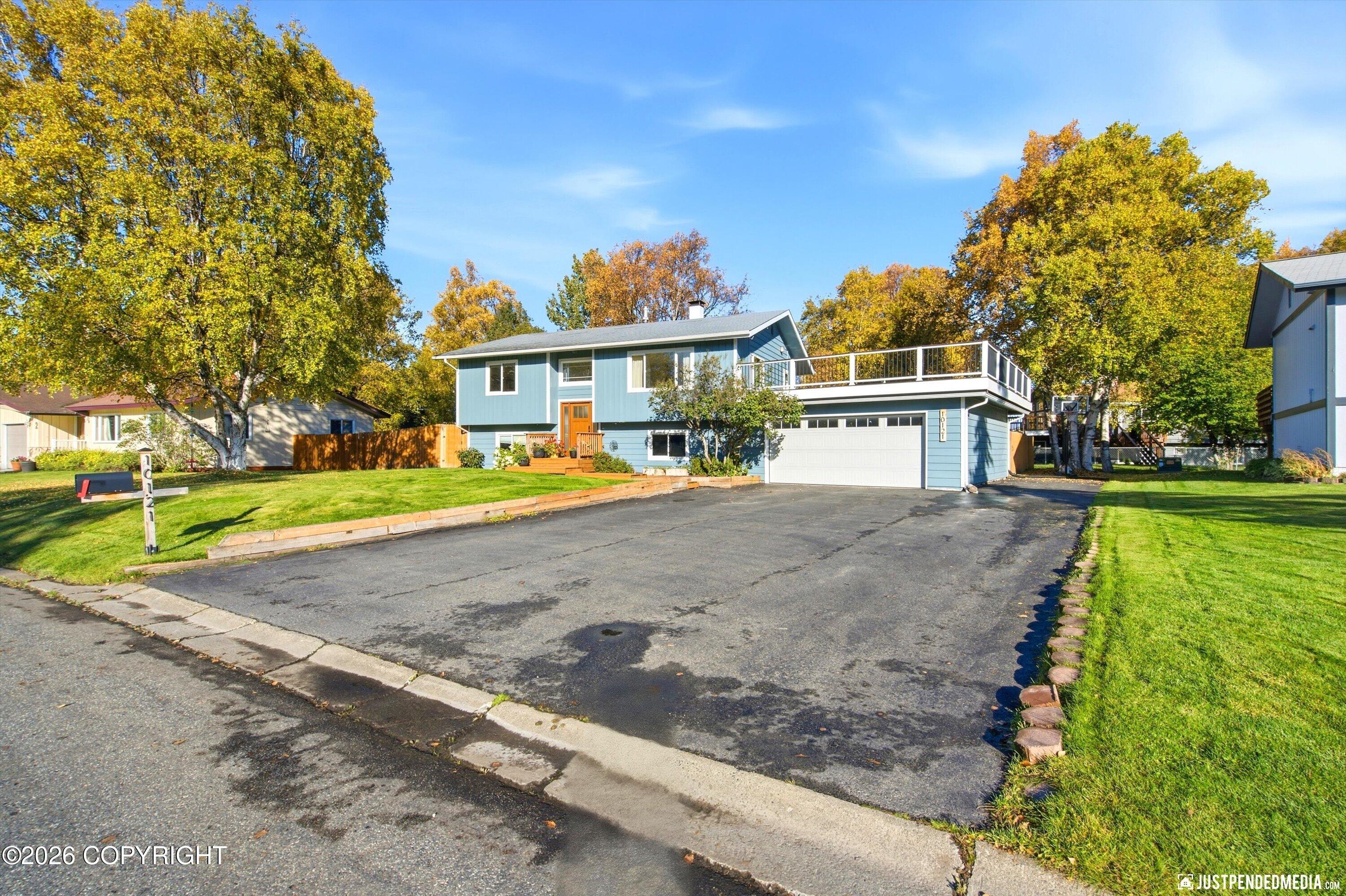 10121 Marmot Court — photo