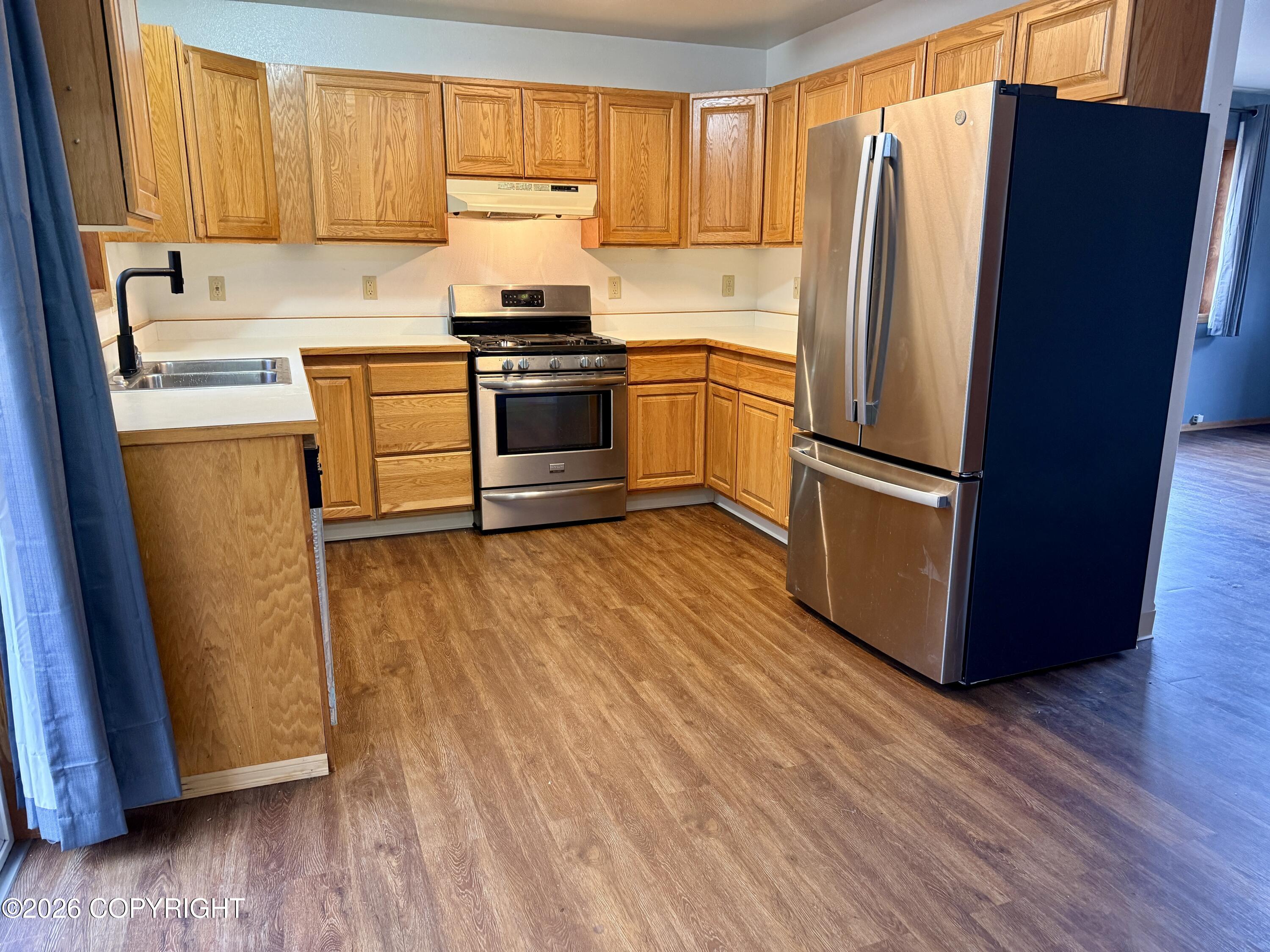 3431 W Wren Street — photo