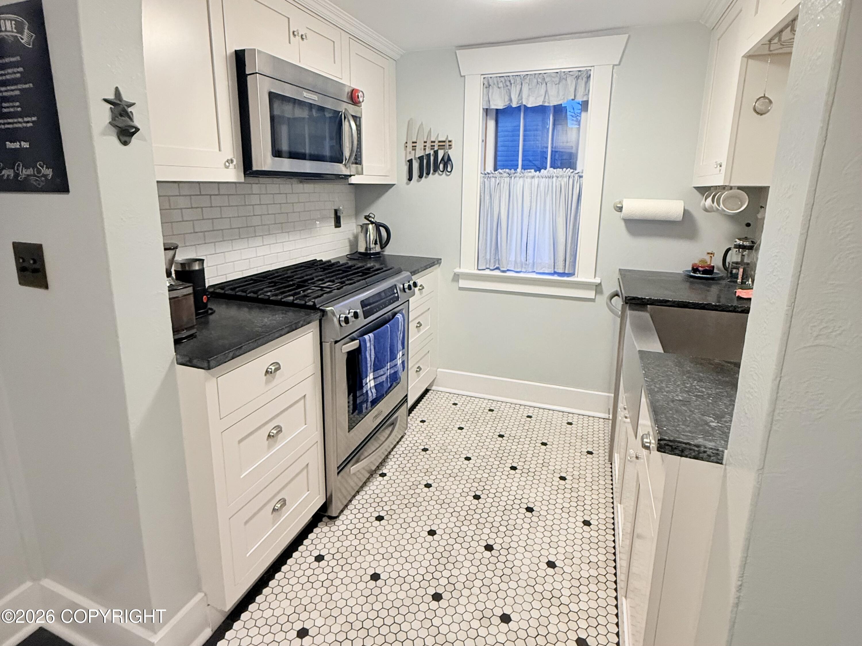 623 Grant Street — photo