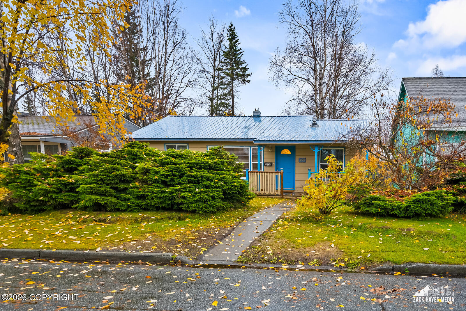 2519 Crestwood Street — photo