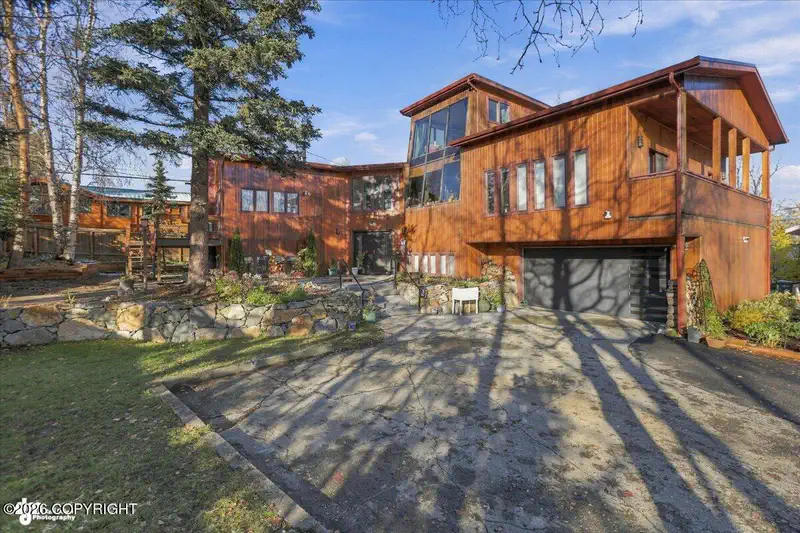 4814 Malibu Road — photo