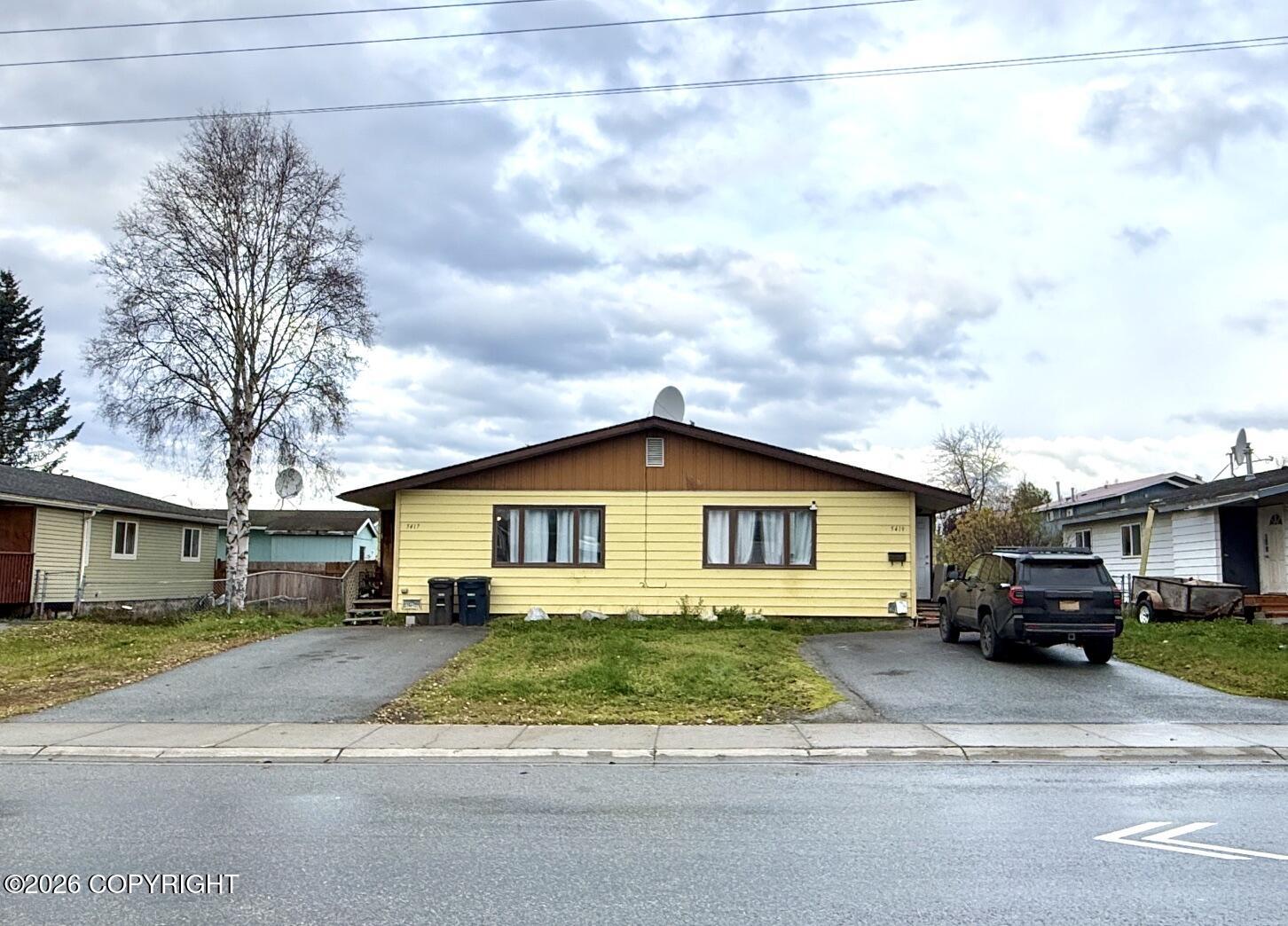 5419 E 4th Avenue — photo