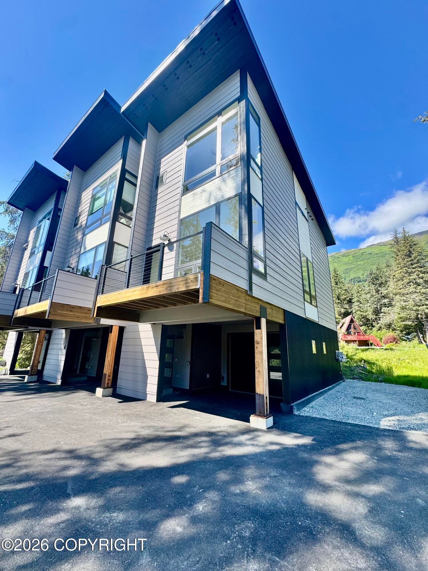 1538 Alyeska Highway #5 — photo