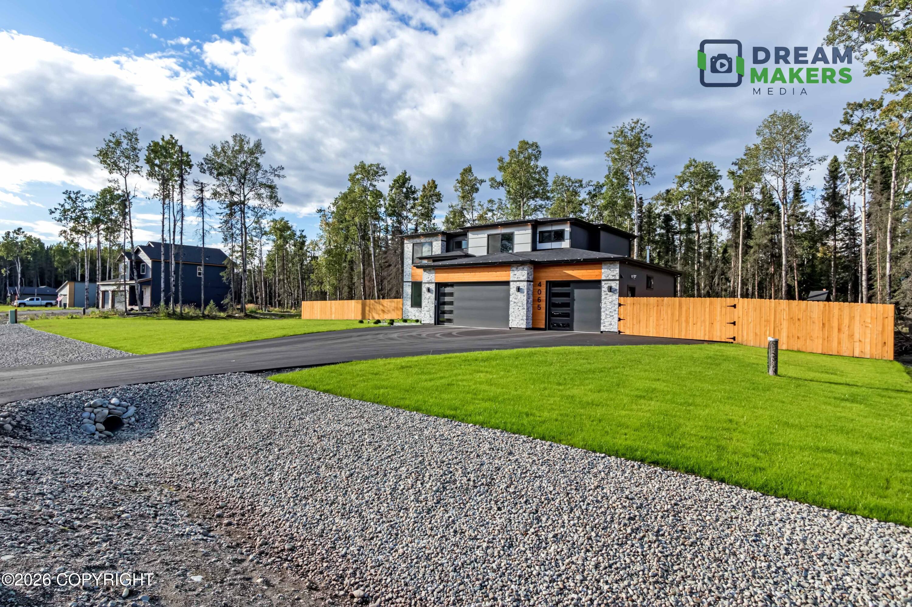 4065 W Alliance Drive — photo