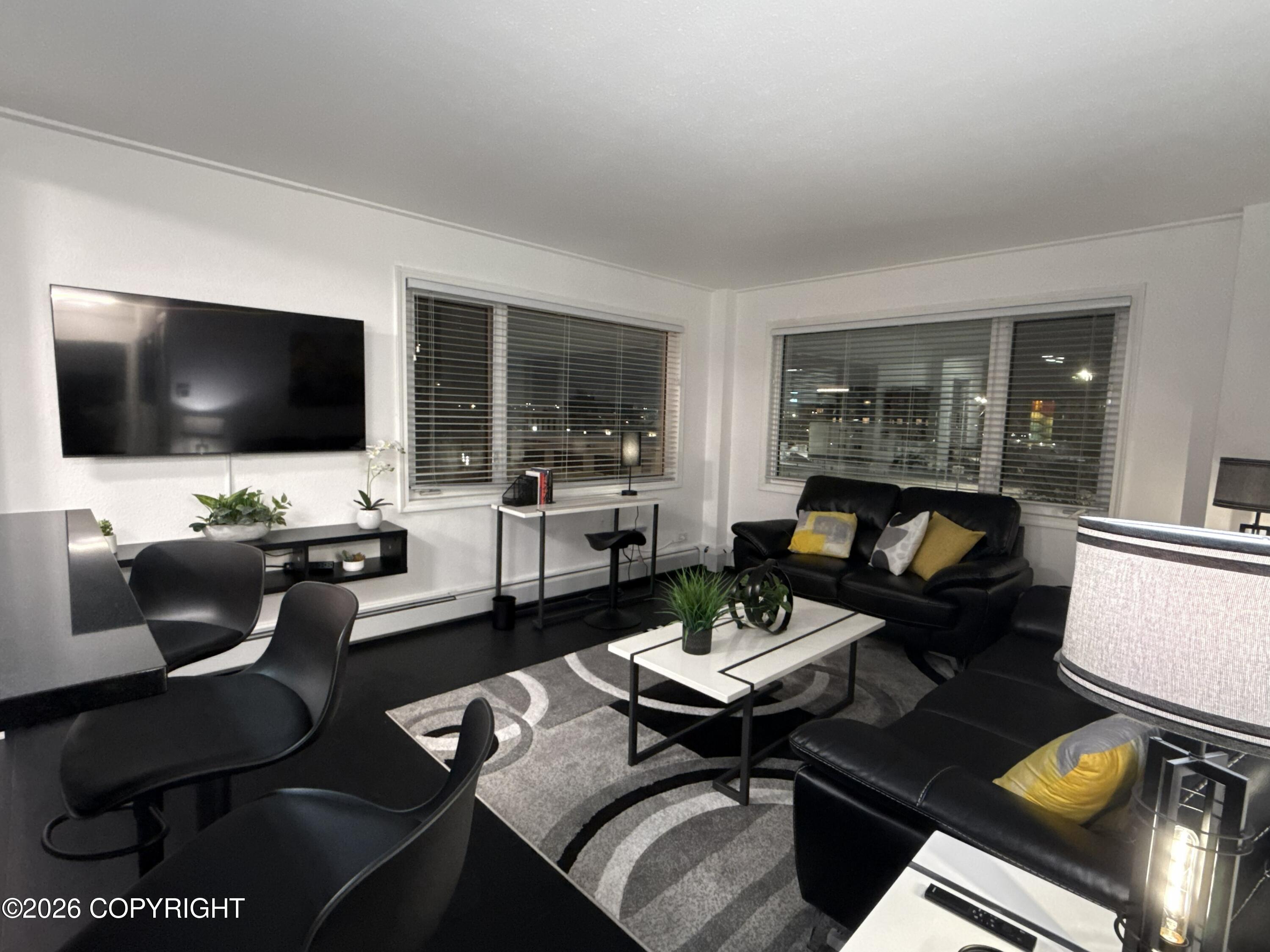 1110 W 6th Avenue 302 — photo