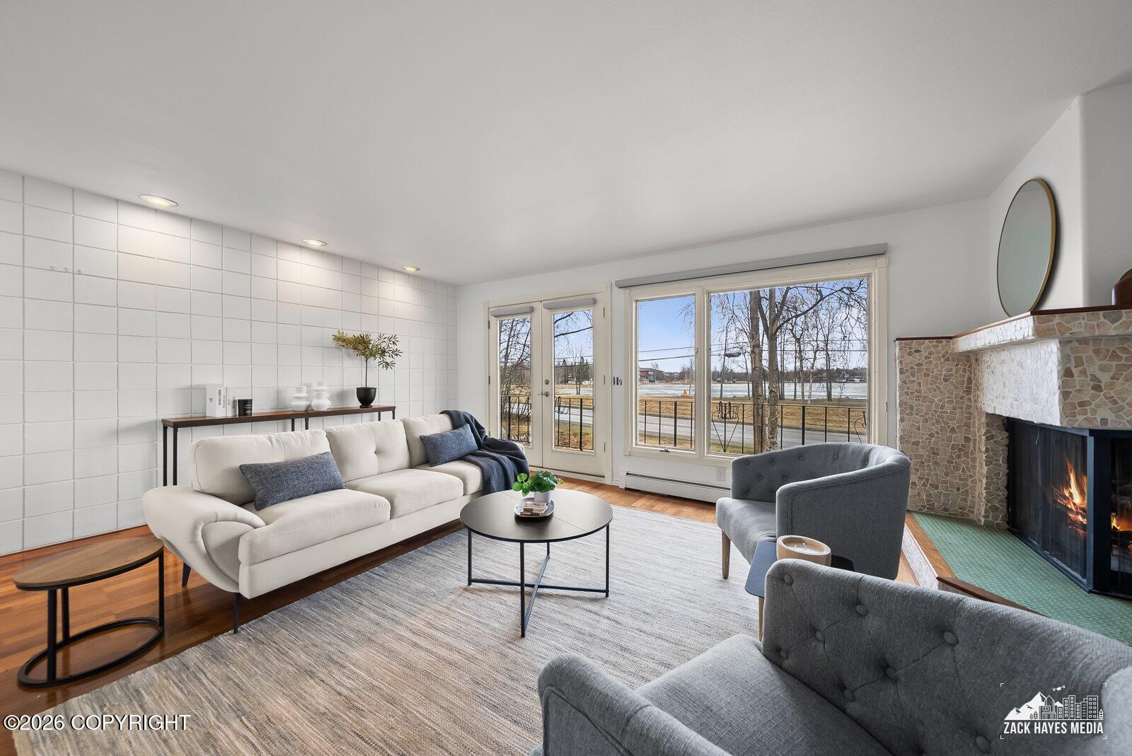 3333 Lakeshore Drive #10 — photo