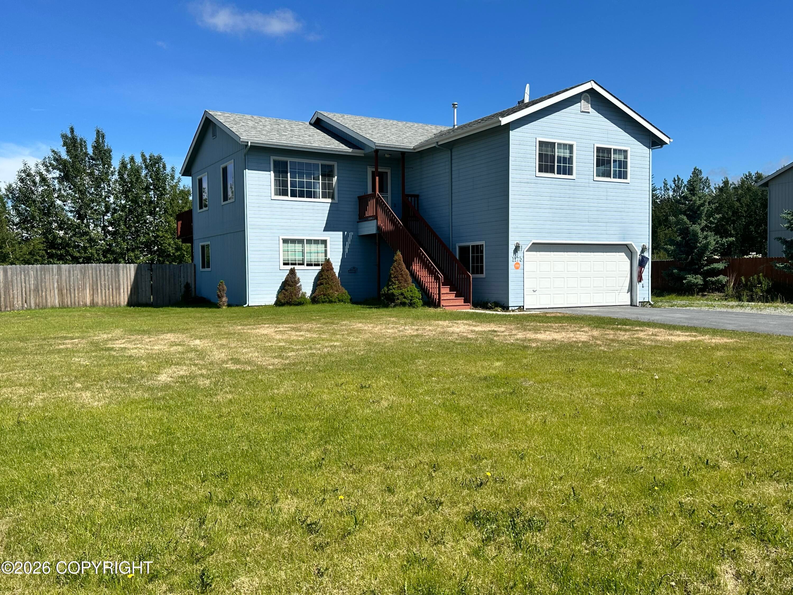 1175 N Angus Loop — photo