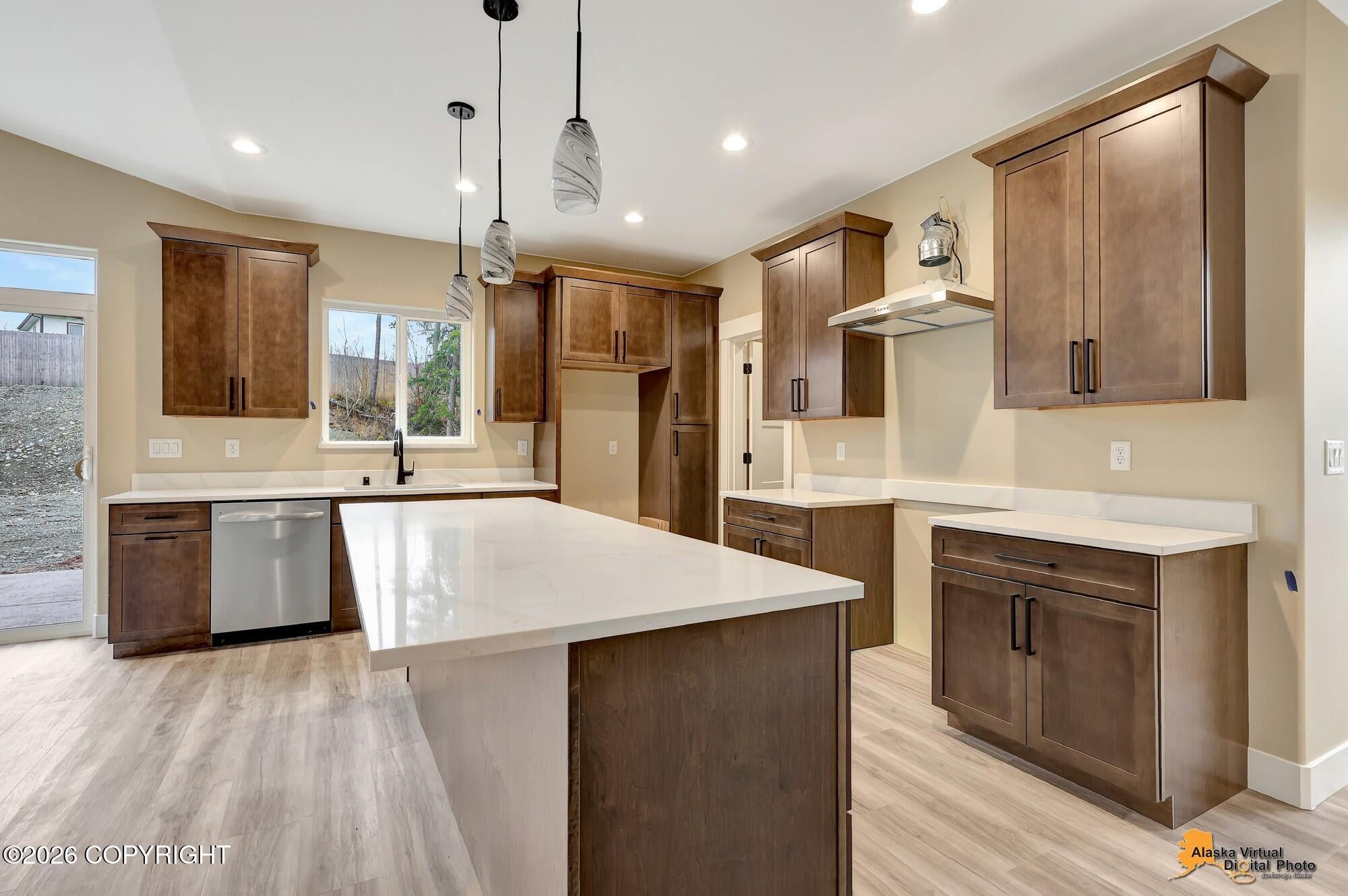 557 N Joppa Circle — photo