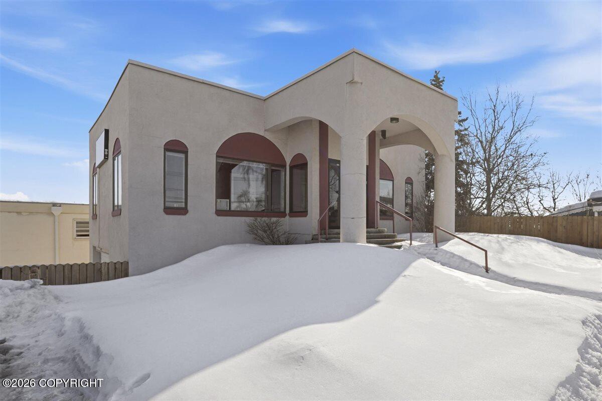805 Gambell Street — photo