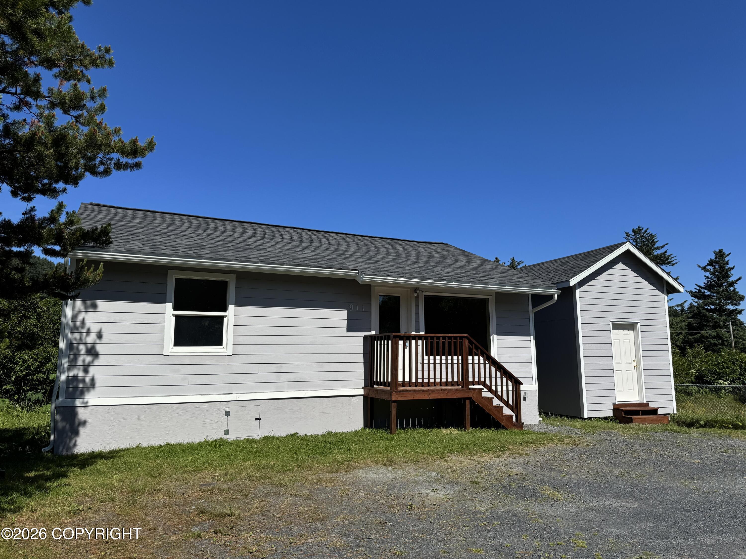 911 Lower Mill Bay Road — photo