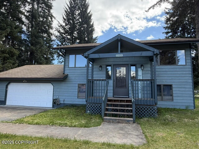 9253 Gee Street — photo