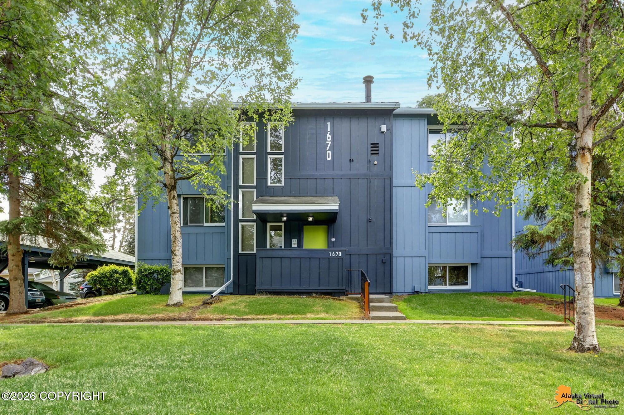 1670 Eastridge Drive #302 — photo